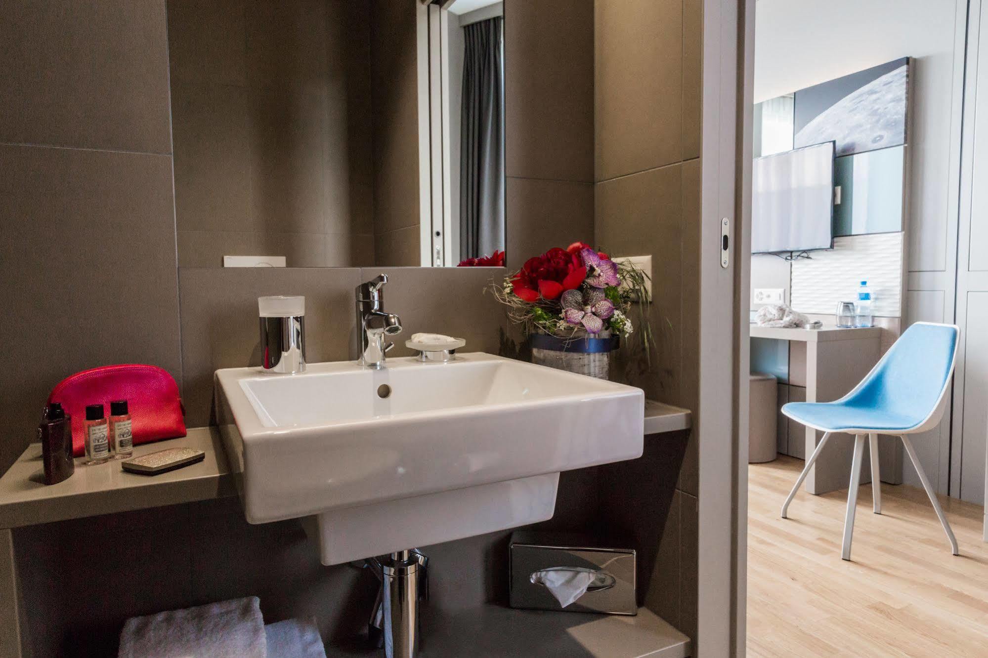 Discovery Hotel 3* Superior Crissier Exterior foto