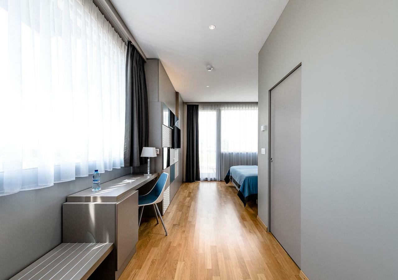 Discovery Hotel 3* Superior Crissier Exterior foto